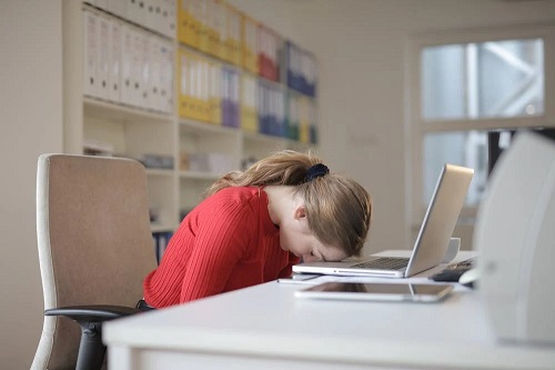 managing remote employees