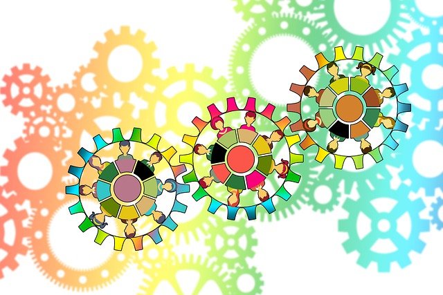 Managing hybrid teams